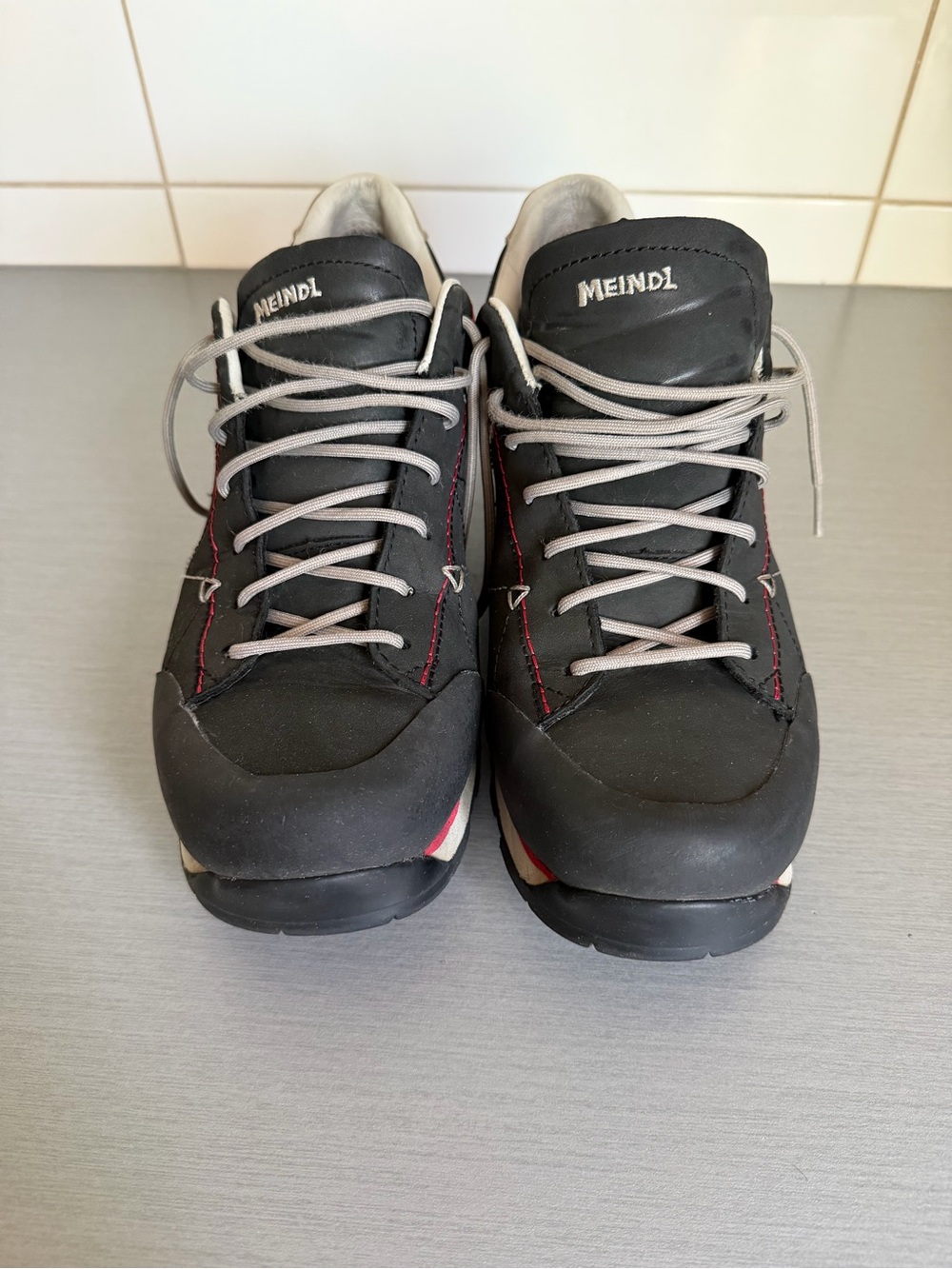 Meindl Rialto Men’s Black Gore Tex Hiking Low Shoes - Picture 5 of 7